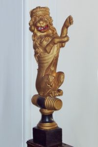 Lion Carving Mace Holder